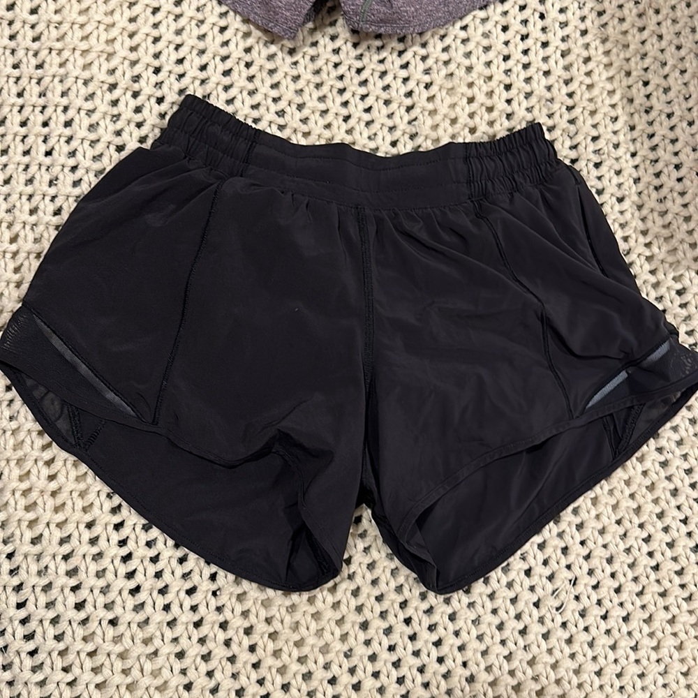 Hotly hot lululemon short.